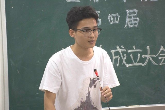 16级学委代表李镇鹤发言